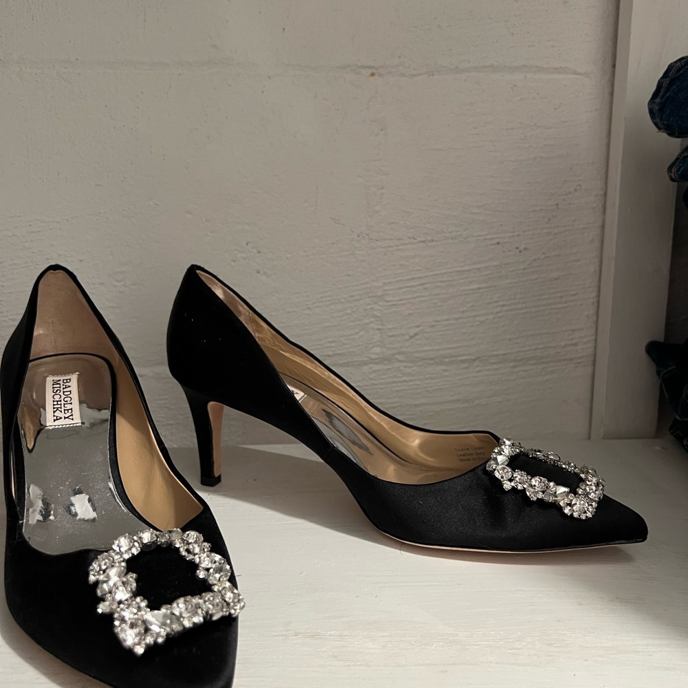 Badgley Mischka black heels
